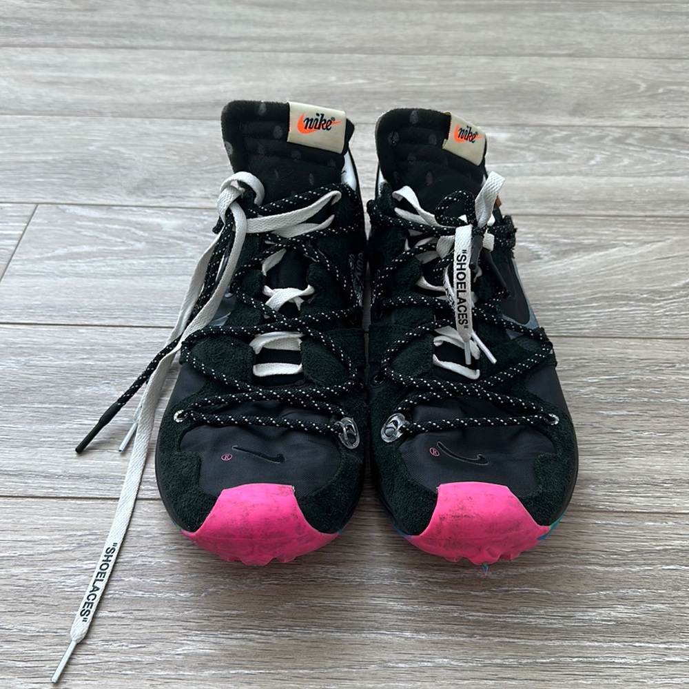 Nike off white air zoom kiger